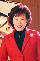 学長 佐藤 惠子